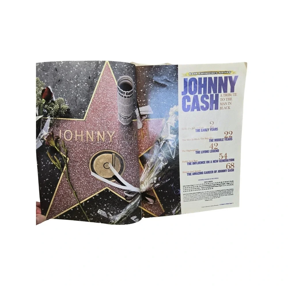 2003 Gold Collectors Series - A Tribute To Johnny Cash 1932-2003 - Magazine
